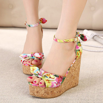 صنادل صيف 2016 أشكال و ألوان